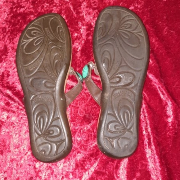 Vintage Kenneth Cole reaction sandals / flip flops - Picture 4 of 4